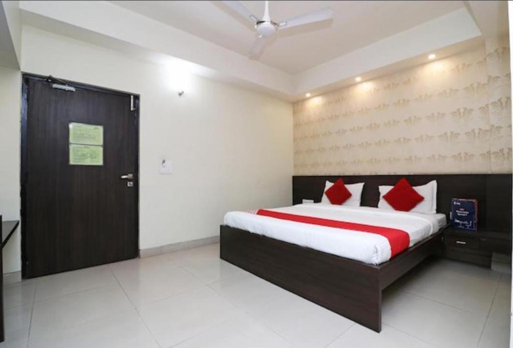 Shelter Hotel ลัคเนา ภายนอก รูปภาพ
